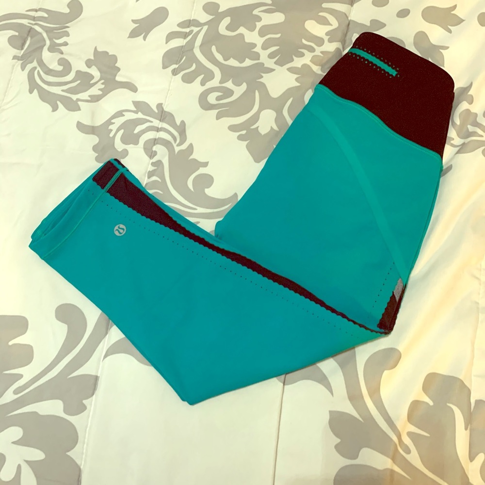 Lululemon Athletica Workout Capri Leggjngs 😻